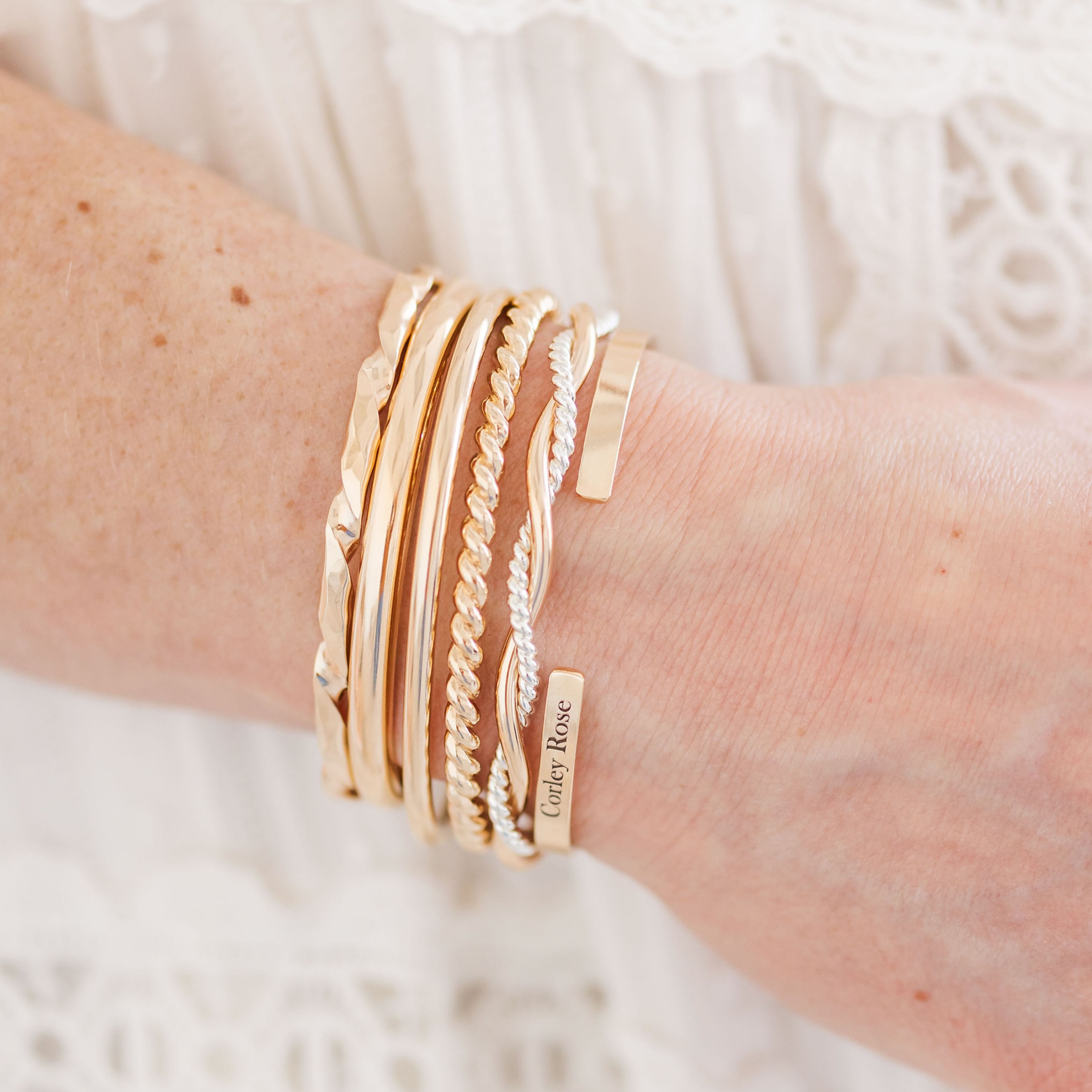 Bold Entwine Cuff